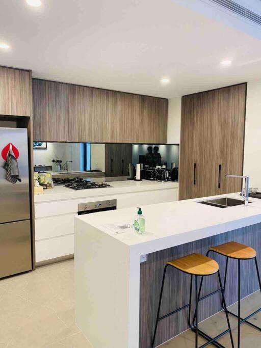 Luxury 3 Bedroom Apartment In Ryde ซิดนีย์ ภายนอก รูปภาพ